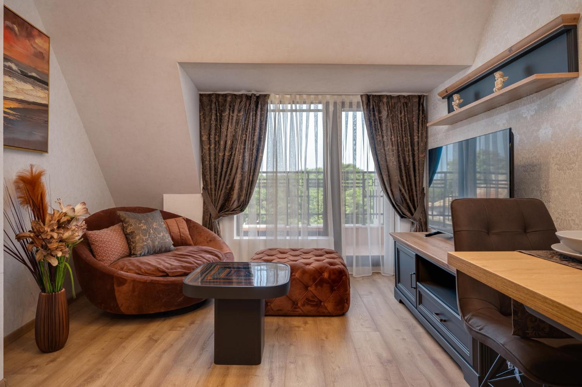 Prestige Central Apartments Varna Bagian luar foto