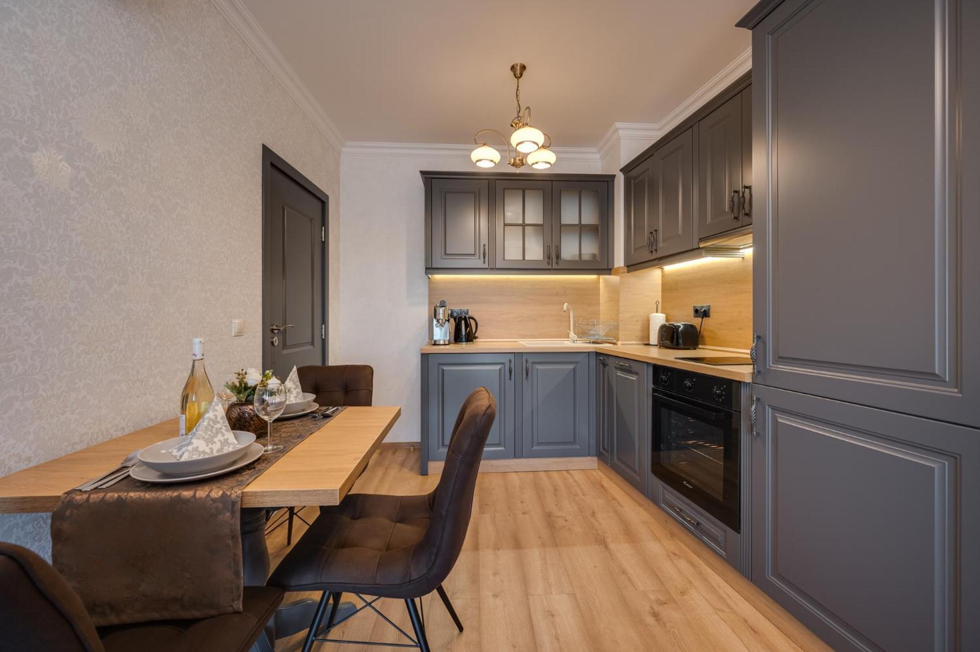 Prestige Central Apartments Varna Bagian luar foto