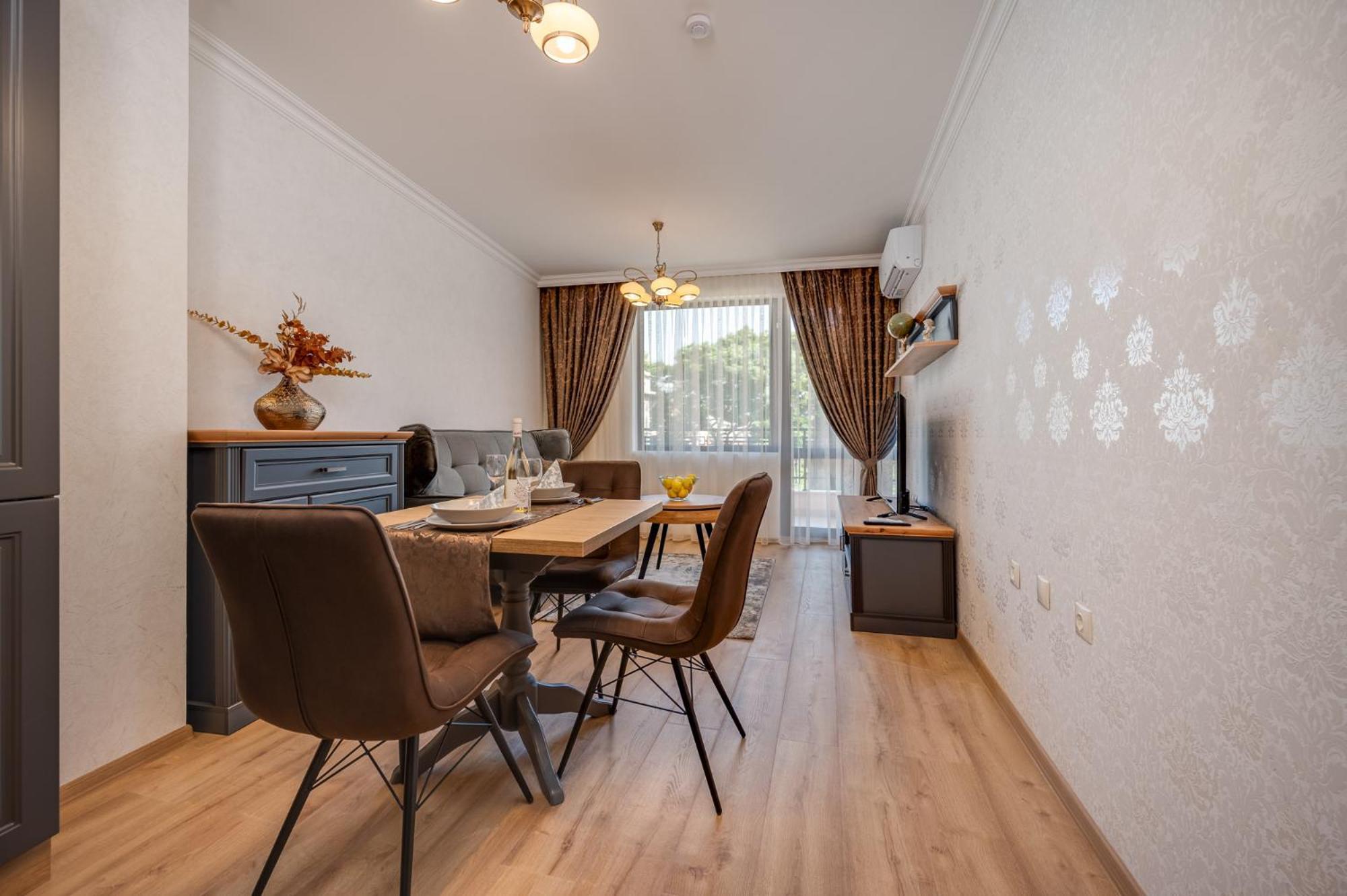 Prestige Central Apartments Varna Bagian luar foto