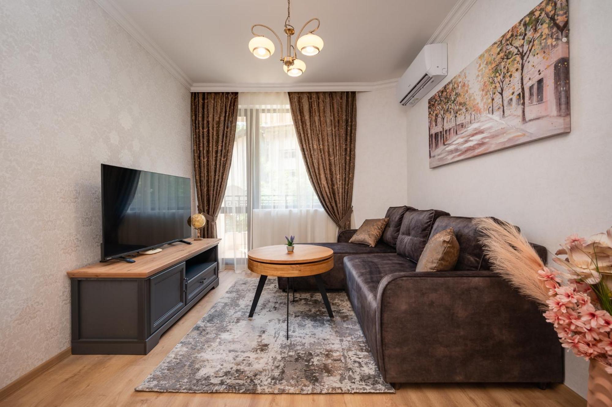 Prestige Central Apartments Varna Bagian luar foto