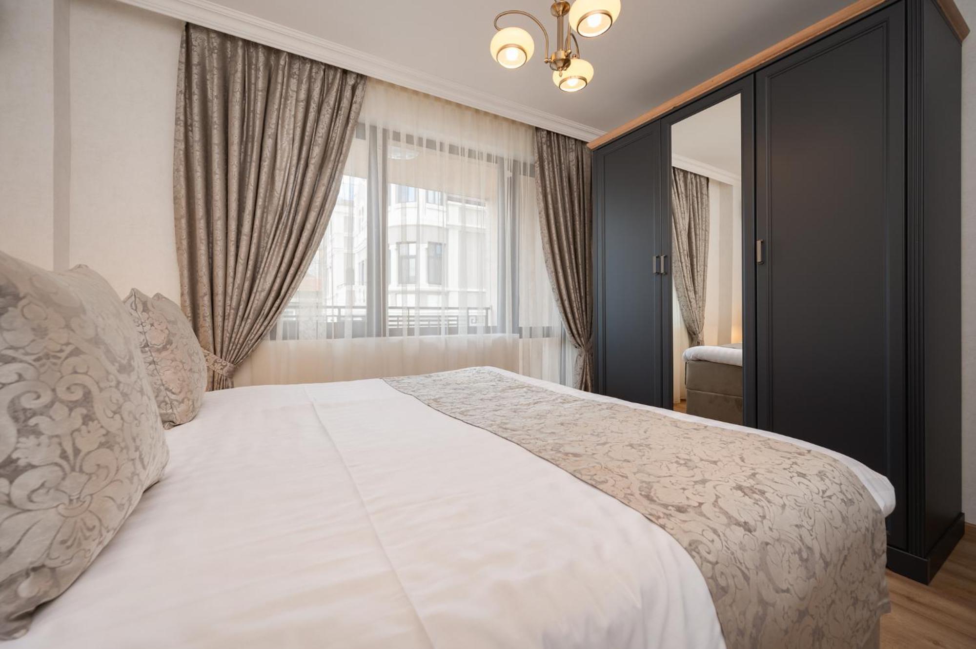 Prestige Central Apartments Varna Bagian luar foto